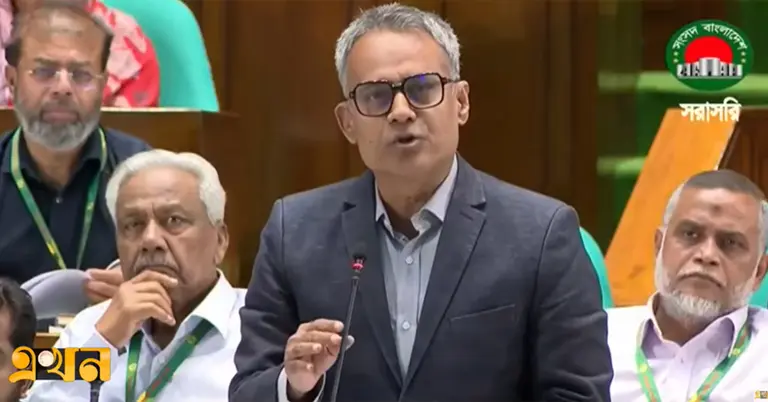 সড়ক পরিবহন ও সেতুমন্ত্রী শেখ রবিউল আলম